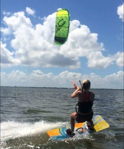 Combo Kiteboarding Package (2.5 Hr Intro and 2 Hr of Water Lesson)