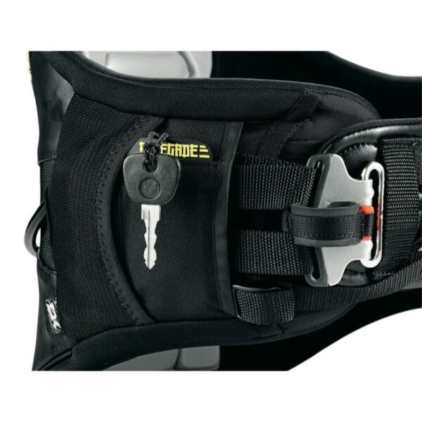2014 Dakine Renegade - Image 6