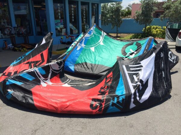 LIKE NEW 2014 Rally 10m Complete - Image 2